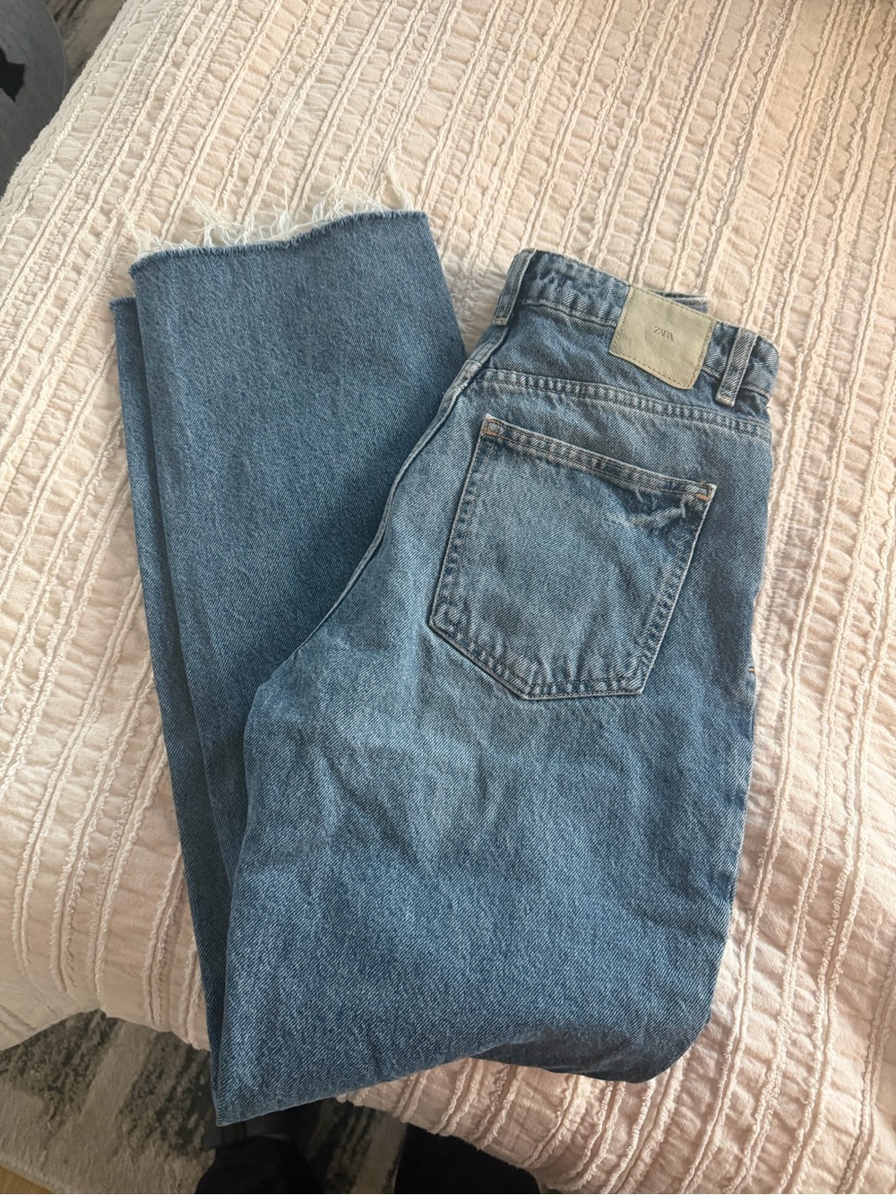 Zara Women's Straight Leg Blue Denim Jeans